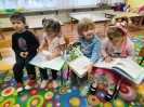 Spotkanie biblioteczne w przedszkolu 12.12.2023r..
