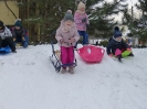 Zabawy na śniegu u Delfinków 22.01.23r.