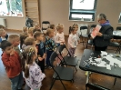 Delfinki na warsztatach z twórcami ludowymi w SOK Kuźnica 22.10.2024
