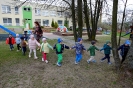 Poszukiwanie wielkanocnych niespodzianek u Pszczółek 16.04.2025r.