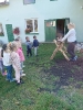 Skrzaty na warsztatach edukacyjnych u Pana Włodzimierza Ciszka