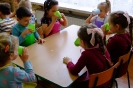 Skrzaty robią koktajl bananowy 11.10.2024r.