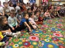 Spotkanie czytelnicze z pracownikami Biblioteki. Skrzaty i Delfinki 09.12.2024