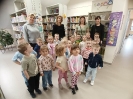 Pszczółki z wizytą w bibliotece 14.04.2026